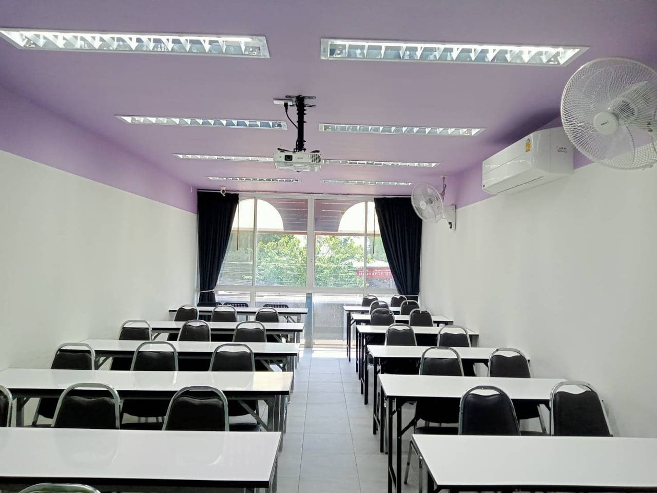 ห้องเรียนพิเศษ F05
